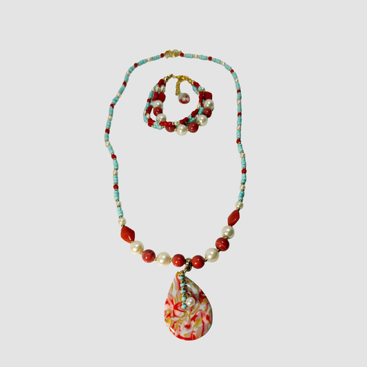 Handcrafted beaded jewelry set