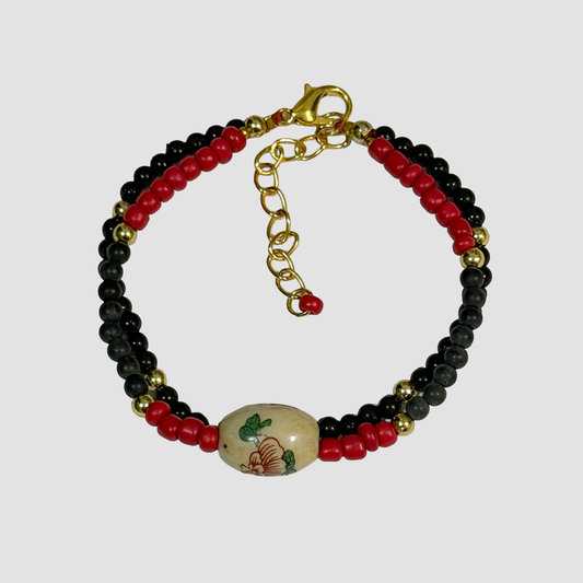 Vintage Floral Bead Black & Red Beaded Bracelet